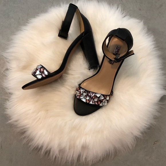NWOT BCBGeneration Multi Jeweled Sandal - 7 - Picture 2 of 3